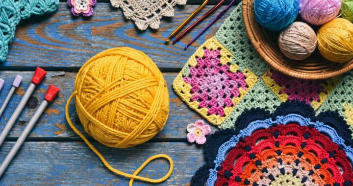 Equipment for knitting and crochet